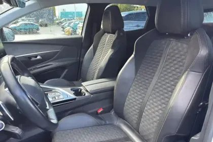 Photo 9 Peugeot 3008  Hybrid4 300 e-EAT8