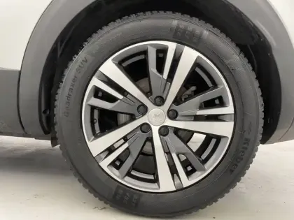 Photo 47 Peugeot 3008  Hybrid4 300 e-EAT8