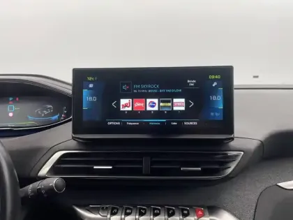 Photo 51 Peugeot 3008  Hybrid4 300 e-EAT8