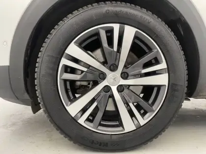 Photo 48 Peugeot 3008  Hybrid4 300 e-EAT8