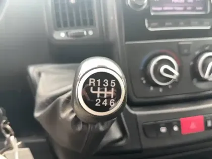 Photo 33 Citroën Jumper  TOLE 33 L2H2 BLUEHDi 140 S&S BVM6