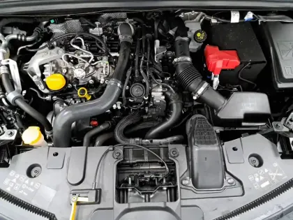 Photo 13 Renault Captur  TCe 140 EDC