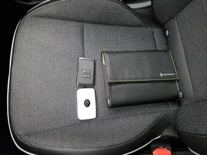 Photo 39 Renault Captur  TCe 140 EDC