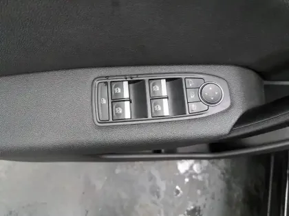 Photo 27 Renault Captur  TCe 140 EDC