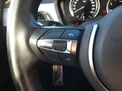 Photo 18 BMW X1  xDrive 25e 220 ch BVA6