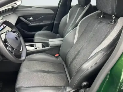 Photo 39 Peugeot 308  PHEV 180 e-EAT8