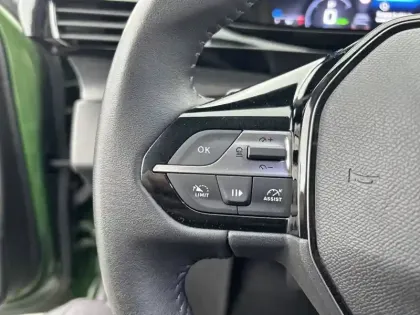 Photo 48 Peugeot 308  PHEV 180 e-EAT8