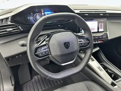 Photo 37 Peugeot 308  PHEV 180 e-EAT8