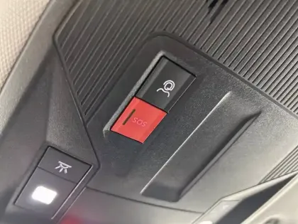 Photo 27 Peugeot 308  PHEV 180 e-EAT8