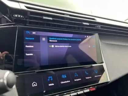 Photo 24 Peugeot 308  PHEV 180 e-EAT8