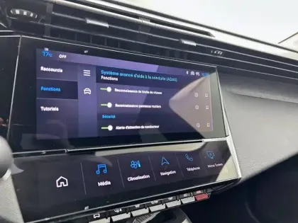 Photo 26 Peugeot 308  PHEV 180 e-EAT8