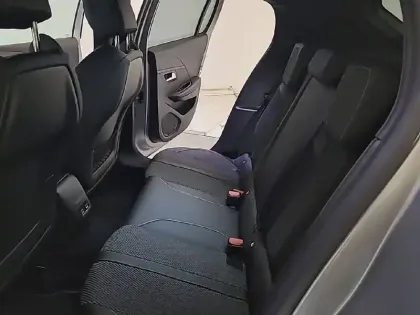 Photo 11 Peugeot 208  PureTech 100 S&S BVM6