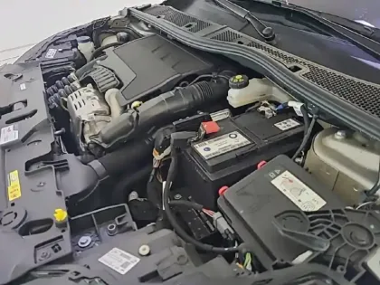 Photo 14 Peugeot 208  PureTech 100 S&S BVM6