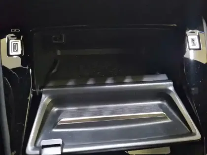 Photo 25 Peugeot 208  PureTech 100 S&S BVM6