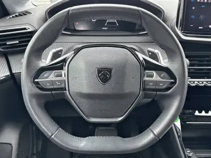 Photo 8 Peugeot 208  Hybrid 100 e-DCS6