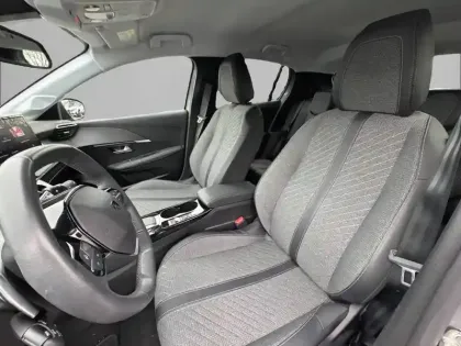 Photo 10 Peugeot 208  Hybrid 100 e-DCS6