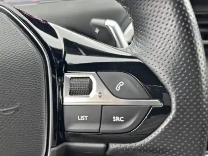 Photo 21 Peugeot 3008  PureTech 130ch S&S EAT8