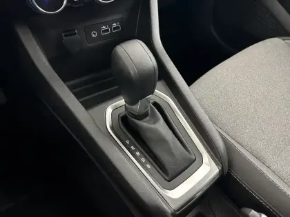 Photo 15 Renault Clio  E-Tech full hybrid 145 ch GSR2