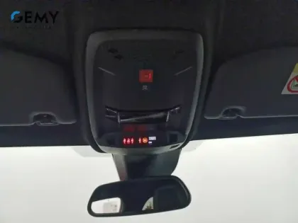 Photo 15 Peugeot 208  Hybrid 100 e-DCS6