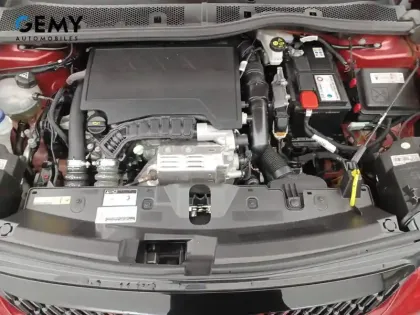 Photo 34 Peugeot 2008  PureTech 130 S&S EAT8