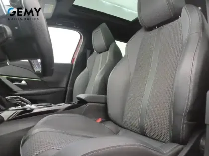 Photo 23 Peugeot 2008  PureTech 130 S&S EAT8