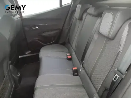 Photo 5 Peugeot 2008  PureTech 130 S&S EAT8