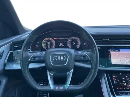 Photo 15 Audi Q8  60 TFSI e 462 Tiptronic 8 Quattro