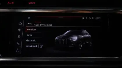 Photo 29 Audi Q3  45 TFSIe 245 ch S tronic 6