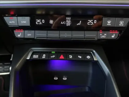 Photo 34 Audi A3  Sportback TFSI e Hybride rechargeable 272 S tronic 6