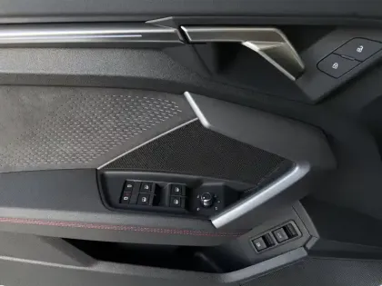 Photo 17 Audi A3  Sportback TFSI e Hybride rechargeable 272 S tronic 6