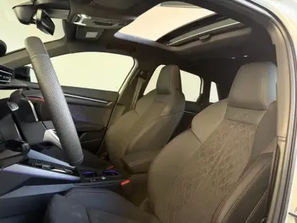 Photo 15 Audi A3  Sportback TFSI e Hybride rechargeable 272 S tronic 6