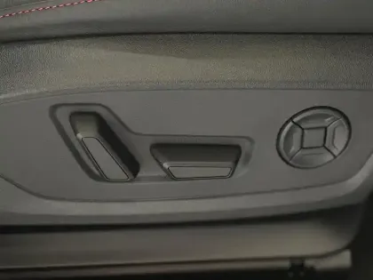 Photo 28 Audi A3  Sportback TFSI e Hybride rechargeable 272 S tronic 6