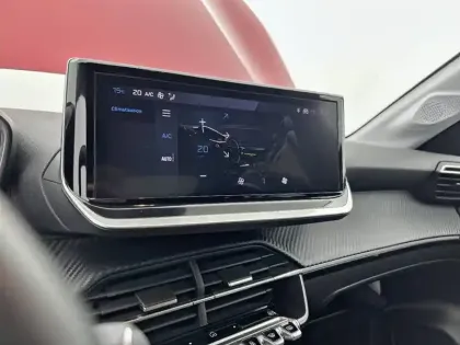 Photo 20 Peugeot 208  PureTech 100 S&S EAT8