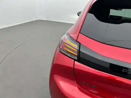 Photo 16 Peugeot 208  PureTech 100 S&S EAT8