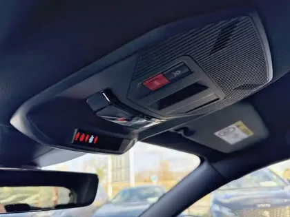 Photo 17 Peugeot 308  PureTech 130ch S&S EAT8