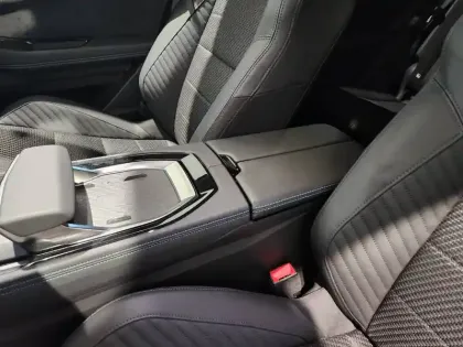 Photo 17 Renault Espace  full hybrid E-Tech 200 ch 7pl