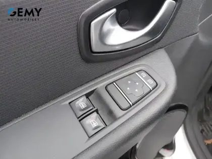 Photo 15 Renault Clio Gén. IV (B98) Ph2 Trend 5