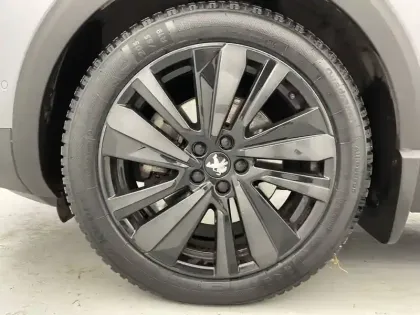 Photo 16 Peugeot 3008  Hybrid 225 e-EAT8