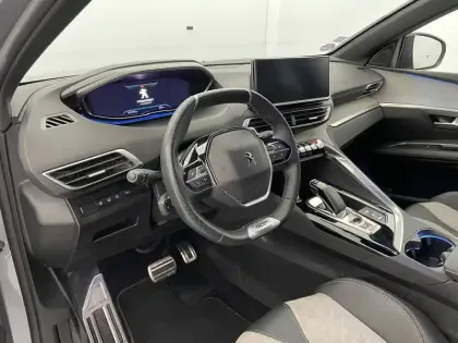 Photo 23 Peugeot 3008  Hybrid 225 e-EAT8