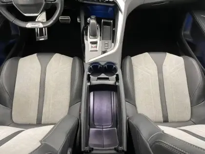 Photo 26 Peugeot 3008  Hybrid 225 e-EAT8