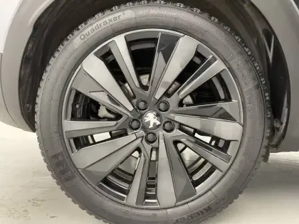 Photo 18 Peugeot 3008  Hybrid 225 e-EAT8