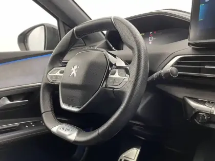 Photo 30 Peugeot 3008  Hybrid 225 e-EAT8