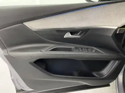 Photo 25 Peugeot 3008  Hybrid 225 e-EAT8