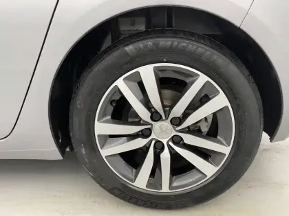 Photo 15 Peugeot 308  PureTech 110ch S&S BVM6