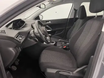 Photo 13 Peugeot 308  PureTech 110ch S&S BVM6