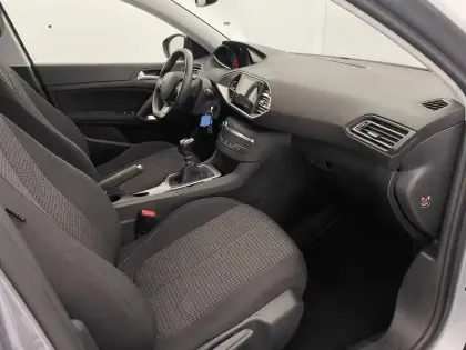 Photo 25 Peugeot 308  PureTech 110ch S&S BVM6