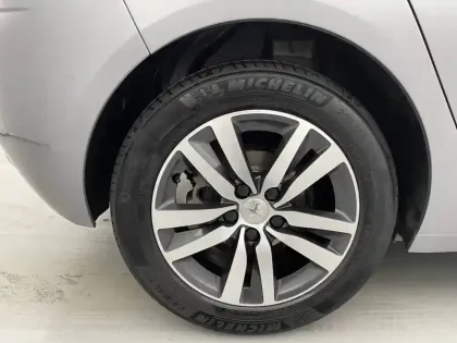 Photo 18 Peugeot 308  PureTech 110ch S&S BVM6