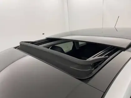 Photo 50 Citroën C4 e- 136 ch Automatique