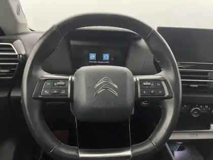 Photo 47 Citroën C4 e- 136 ch Automatique