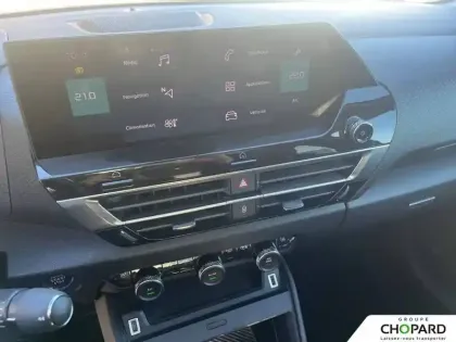 Photo 20 Citroën C4 e- 136 ch Automatique